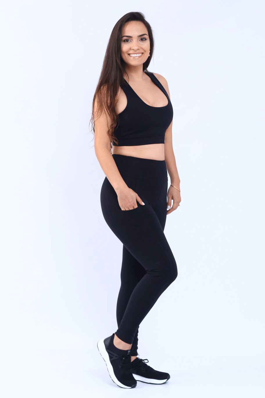 Calça Legging Preta Midi com bolso Essence