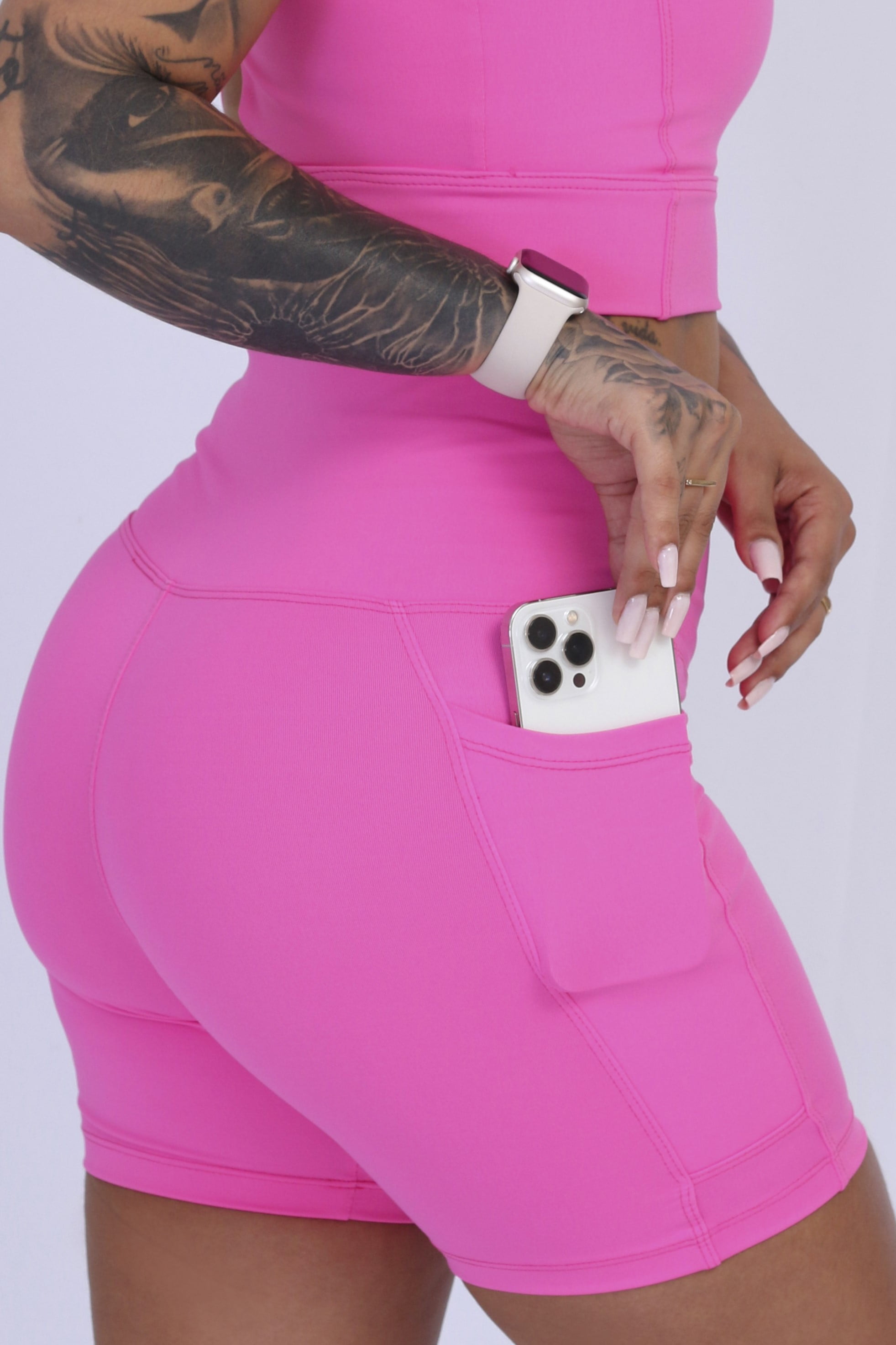 Short Com Bolso Rosa Chiclete | Melacia Active Casual Wear