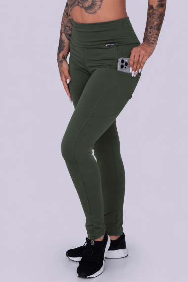 LEGGING COM BOLSO TÉRMICA PELUCIADA VERDE MUSGO LEGGING COM BOLSO TÉRMICA PELUCIADA VERDE MUSGO